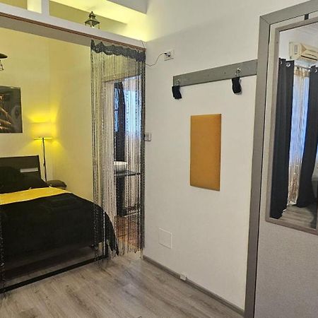 Tantra Studio 1 Conta Universitate Bukareszt Zewnętrze zdjęcie