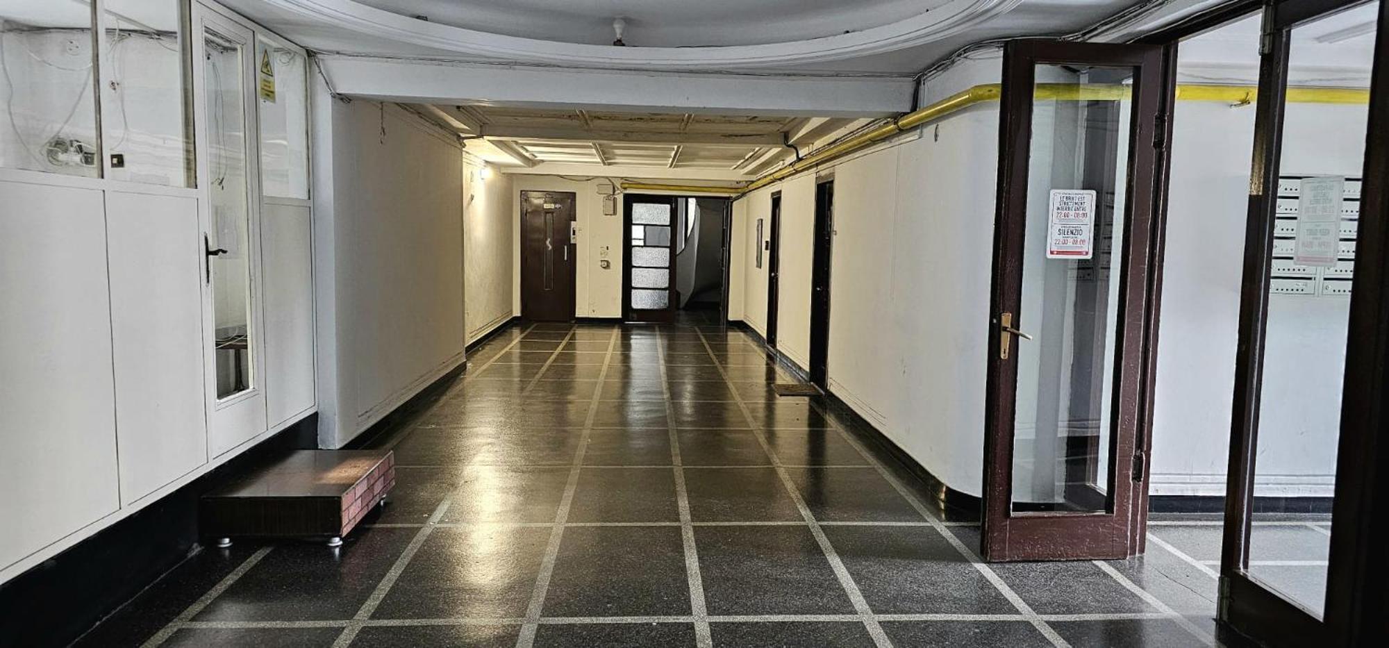 Tantra Studio 1 Conta Universitate Bukareszt Zewnętrze zdjęcie